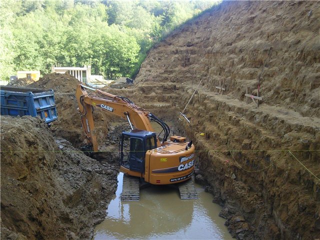terrassement pour captage d'eau